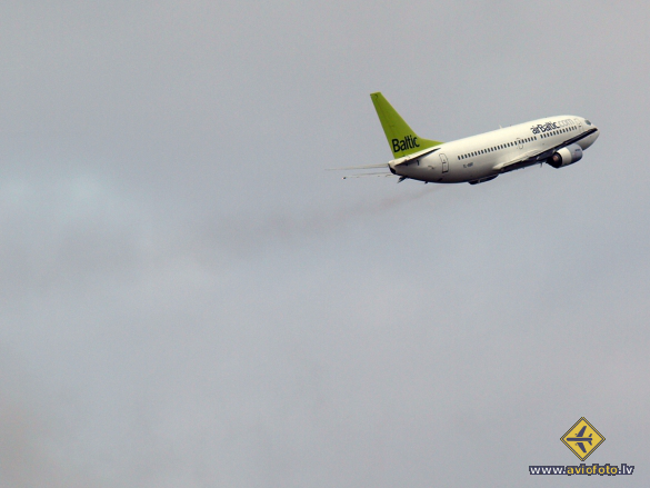 Boeing 737-31S