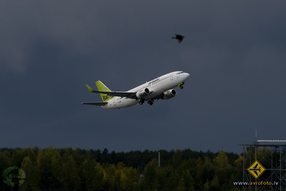 Boeing 737-33V