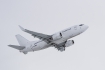 Boeing 737-548