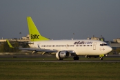 Boeing 737-33V