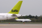Boeing 737-548