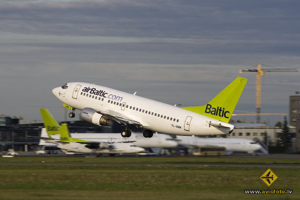 Boeing 737-522