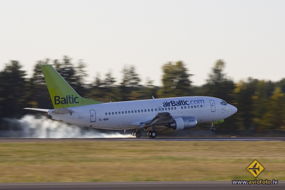 Boeing 737-522