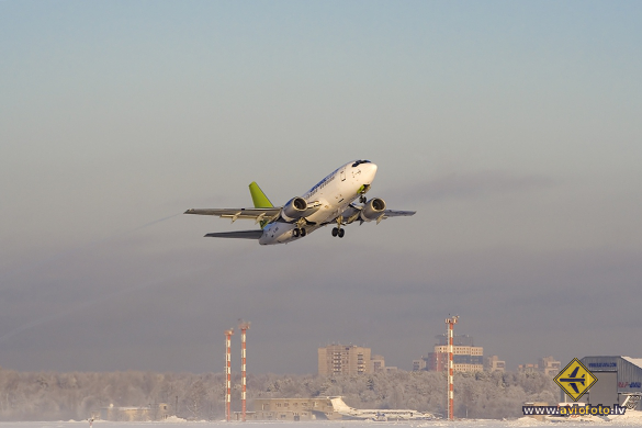 Boeing 737-522