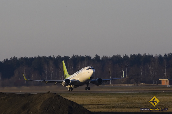 Boeing 737-36Q