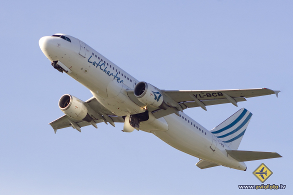 Airbus A320-211
