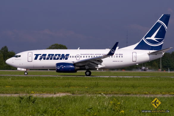 Boeing 737-78J