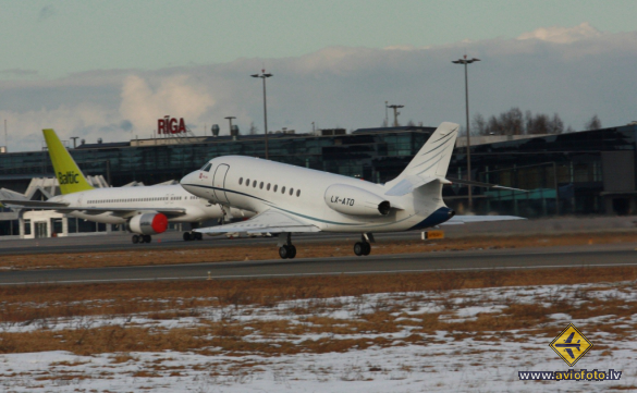 Dassault Falcon 2000