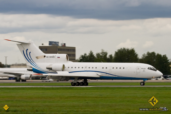 Yakovlev Yak-42D