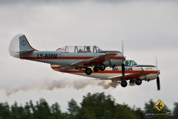 Yakovlev Yak-52