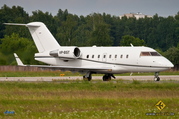 Bombardier Challenger 604 (CL-600-2B16)