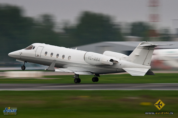 Learjet 60