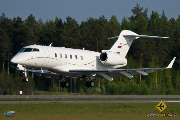 Bombardier Challenger 300 (BD-100-1A10)