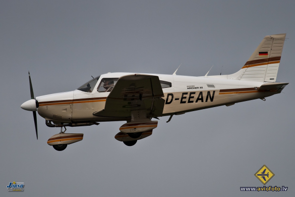 Piper PA-28-181 Archer II