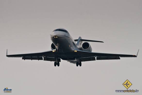 Bombardier Challenger 604 (CL-600-2B16)