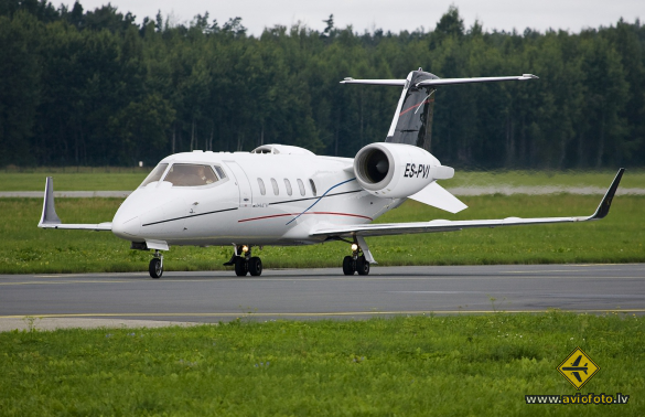 Learjet 60