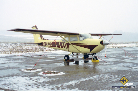 Reims F172E
