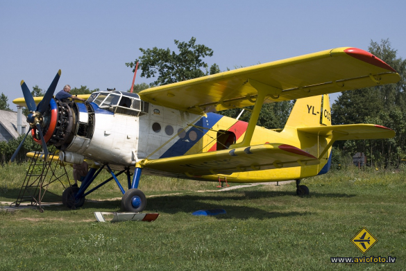 Antonov An-2
