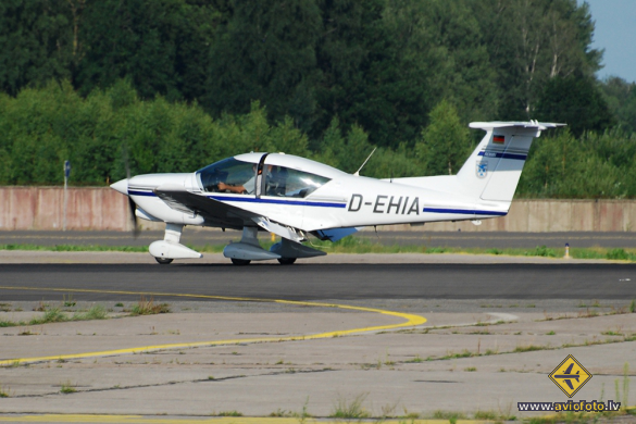 Robin R-3000
