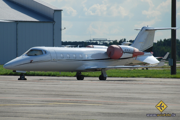 Learjet 60