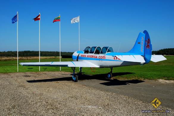 Yakovlev Yak-52