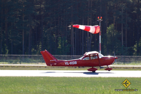 Reims F172F