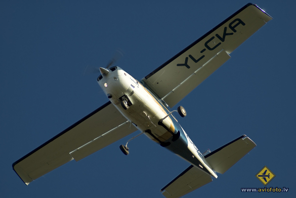 Cessna T210L Turbo Centurion II