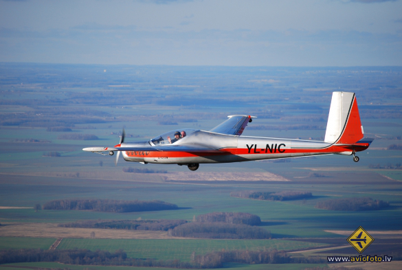 Aerotechnik L-13SE Vivat