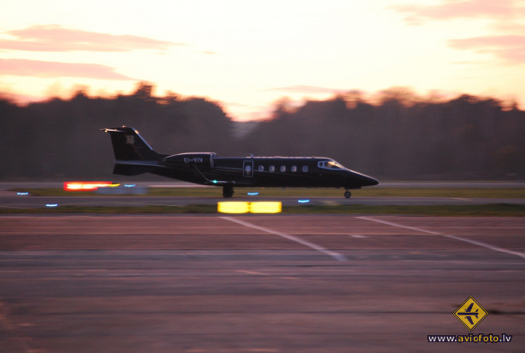Learjet 60