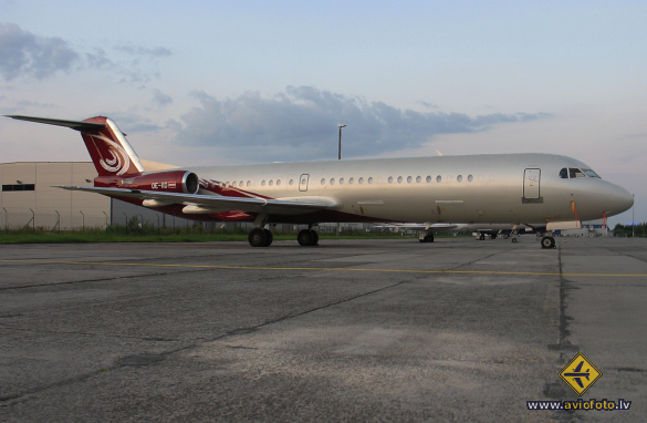 Fokker 100 (F-28-0100)