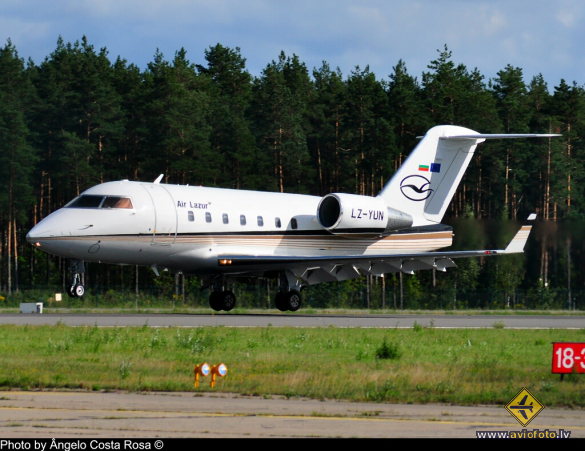 Bombardier Challenger 604 (CL-600-2B16)