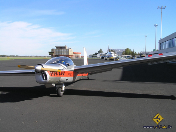 Aerotechnik L-13SE Vivat