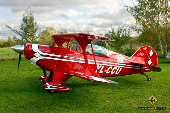 Pitts S-2B Special