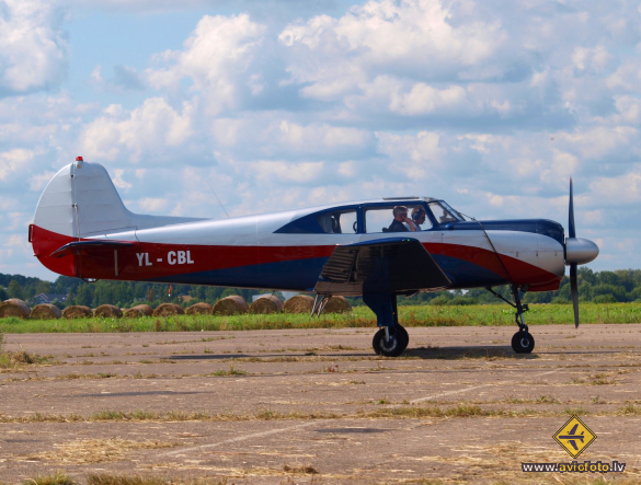 Yakovlev Yak-18T
