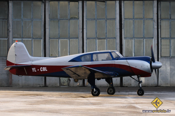 Yakovlev Yak-18T