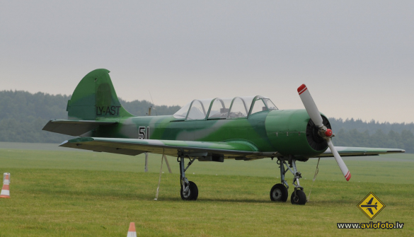 Yakovlev Yak-52