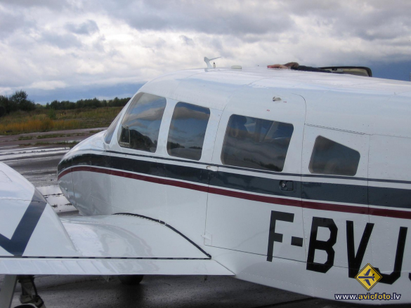 Piper PA-34-200 Seneca