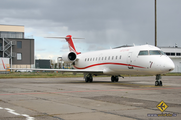 Bombardier CRJ-200LR (CL-600-2B19)