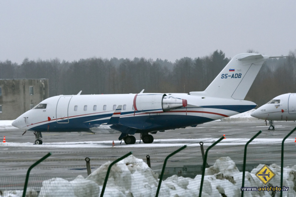 Bombardier Challenger 605 (CL-600-2B16)