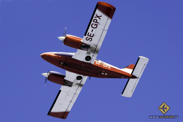 Piper PA-34-200T/Robertson Super Seneca II