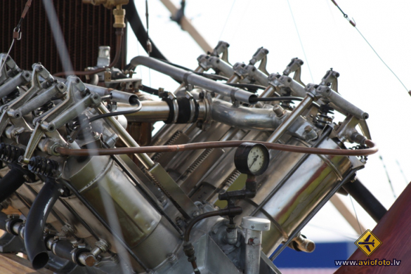 Farman IV