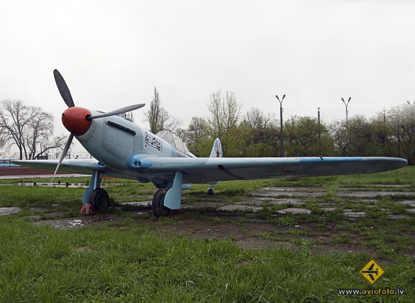 Yakovlev Yak-50