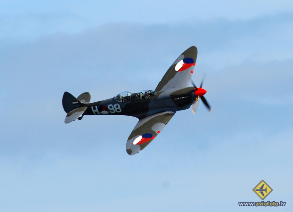 Supermarine 509 Spitfire T9C
