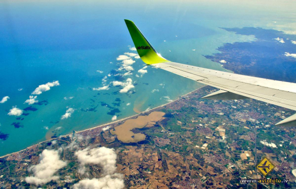 Boeing 737-36Q