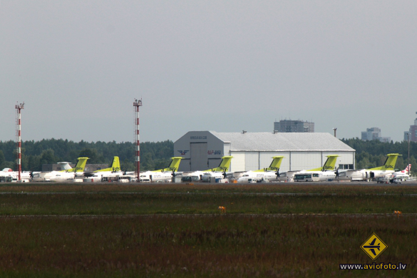 Bombardier DHC-8-402 Q400