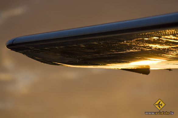 Boeing 737-31S