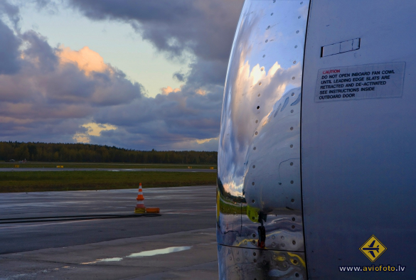Boeing 737-33A