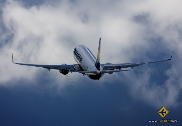 Boeing 737-8AS