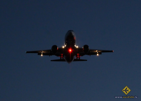 Boeing 737-500