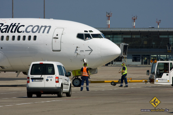 Boeing 737-53S